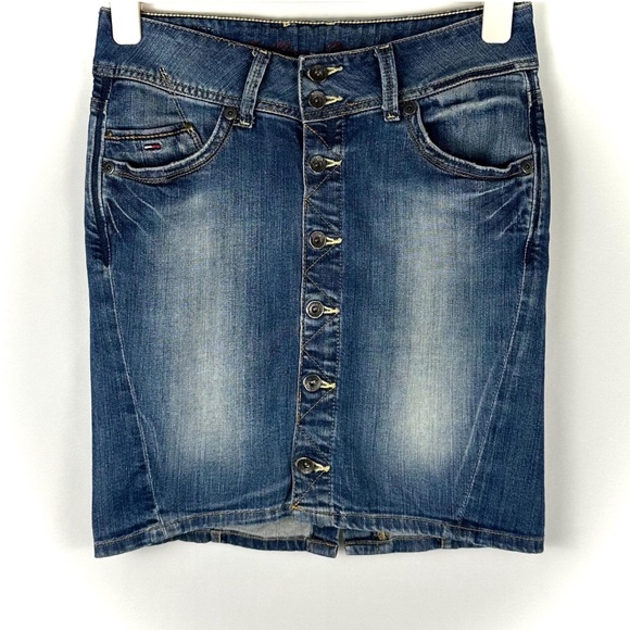Vintage 1990’s 2000’s ‘Tommy Hilfiger Denim’ Mini Denim Pencil Skirt • Small - Picture 1 of 10